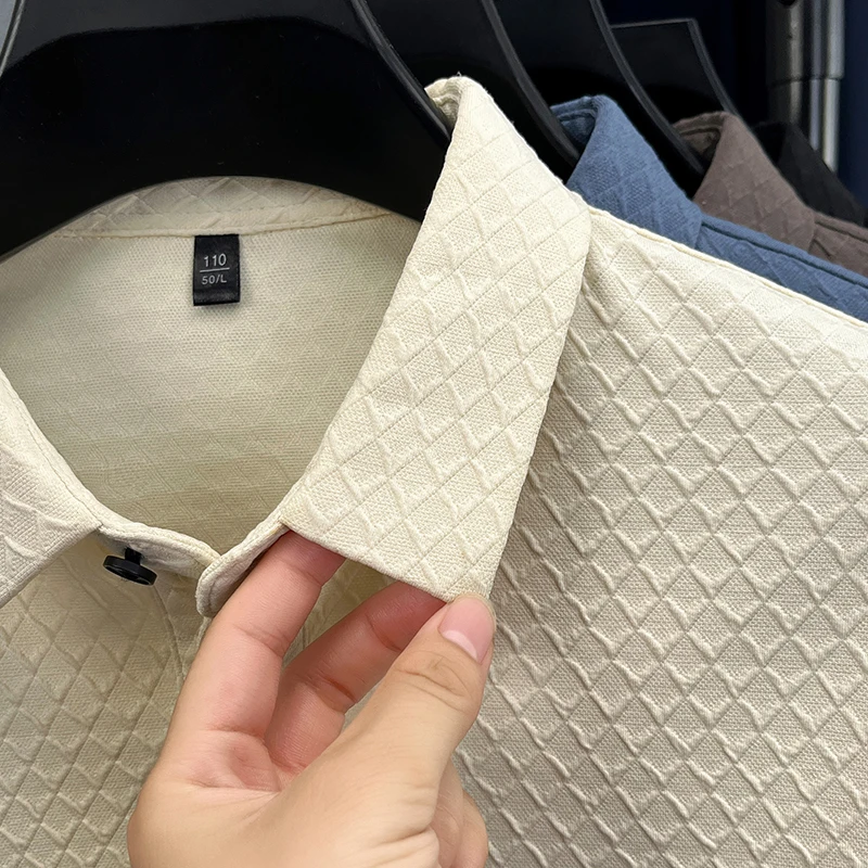 Modisches Herren-Poloshirt für den Herbst, neu, warm, mit Print, originelles, lässiges, einfarbiges Langarm-T-Shirt, bequem für den Alltag, Bürokleidung für Herren. – Detail 10