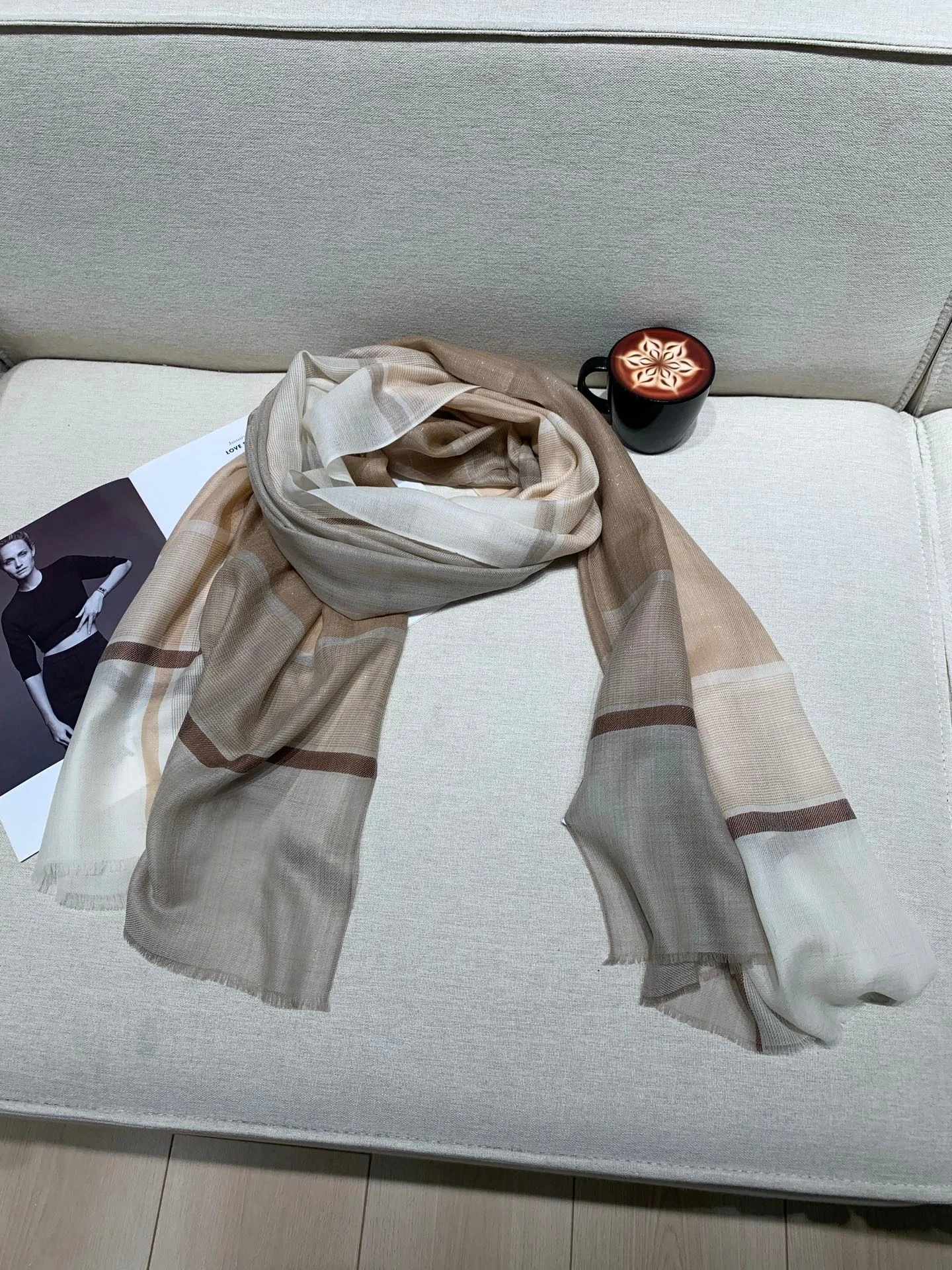 

Женская шаль из 100% кашемира в полоску с контрастными цветами, высококачественный шарф