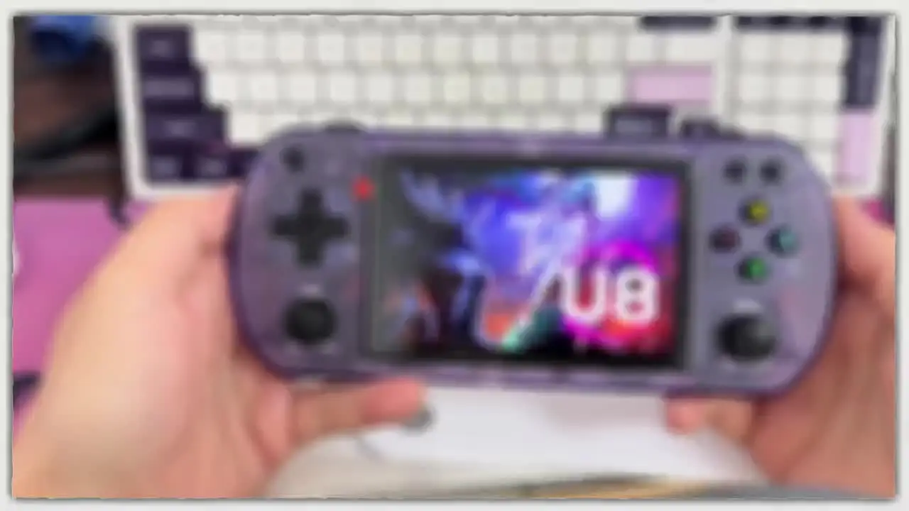 Retro Gaming Fun: 4.0 Inch U8 Console With 15000 Games & 64Gb Storage!