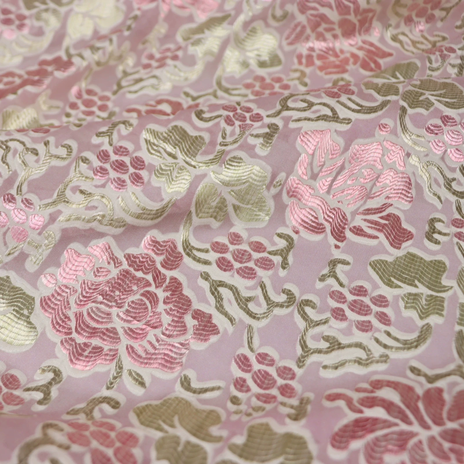 Fashion Vintage Luxury Woven High Quality Silk Jacquard Fabric Flowers 140cm for Men Women Cloth Suit Saree Dress