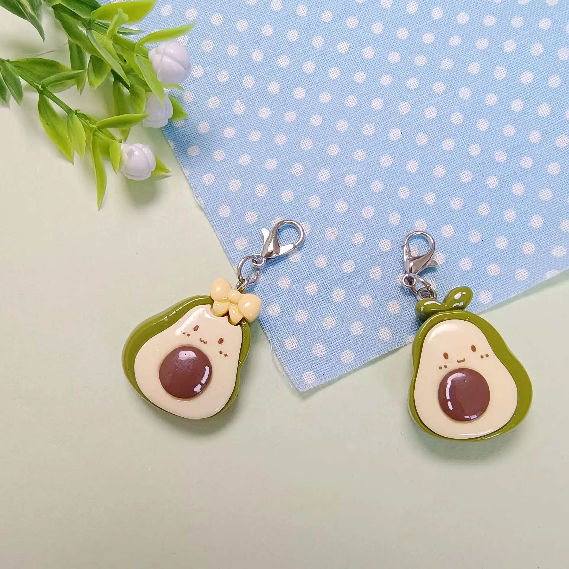 Cute Fruit Avocado Pendant Keychain Resin Kawaii Keyring Backpack Hangings Decoration Gifts