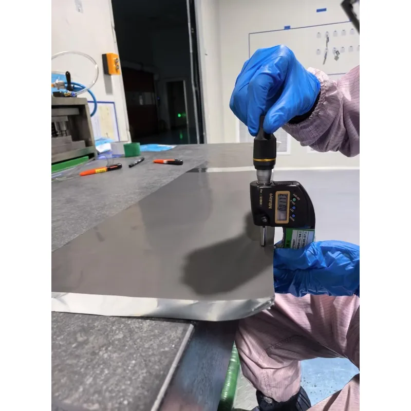 تكنولوجيا تسينغهوا نانو الجرافين الجرافين المغلفة رقائق الألومنيوم جامع الجرافين بطارية ليثيوم مكثف فائق