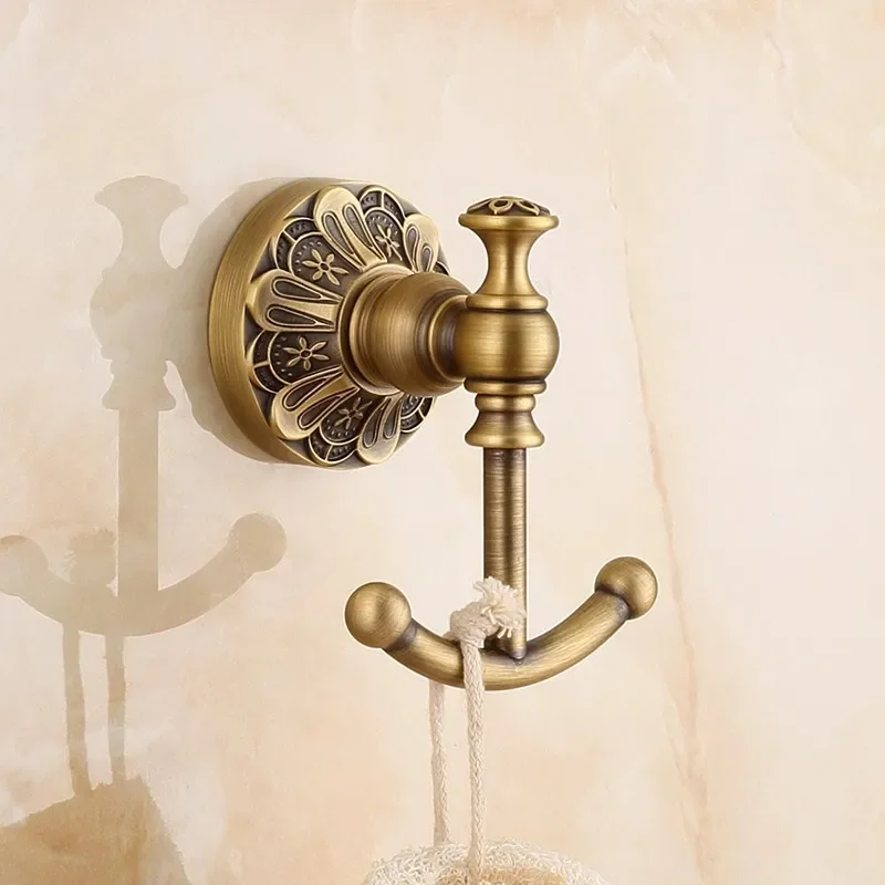 Antique Bronze Robe Hooks Brass European Style Bathroom Robe Hook Wall Mounted Clothes Hook Coat Hook Bathroom Accessories 2