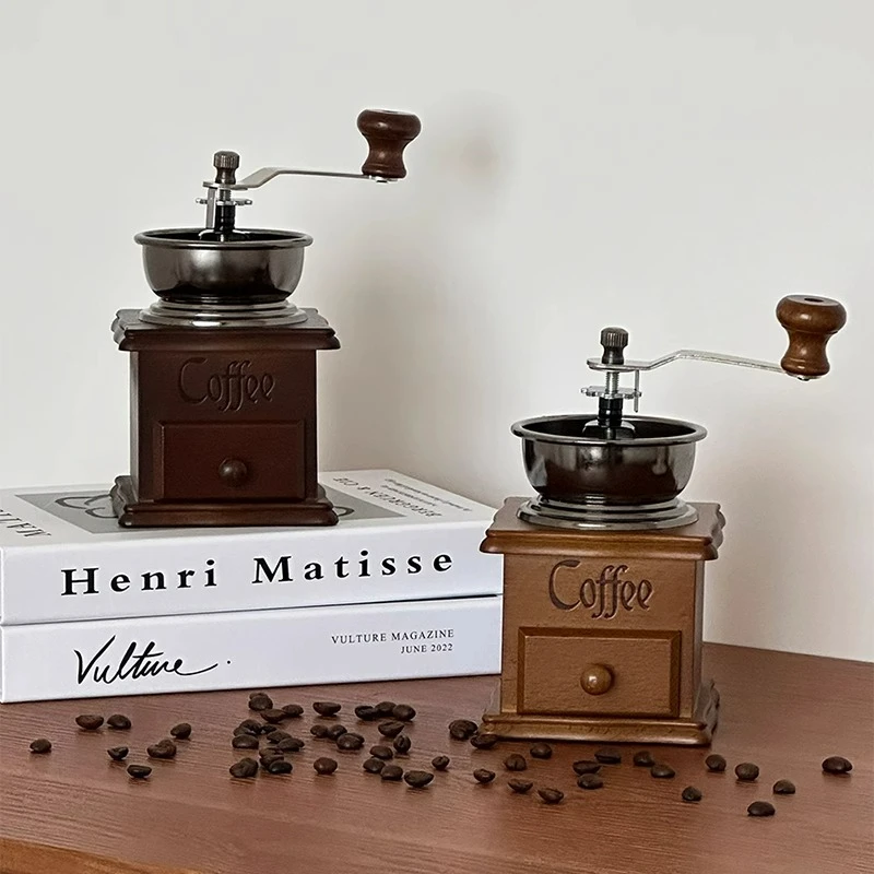 Medieval style tabletop ornaments hand grinding coffee machine model retro high-end niche decoration atmosphere bar layout