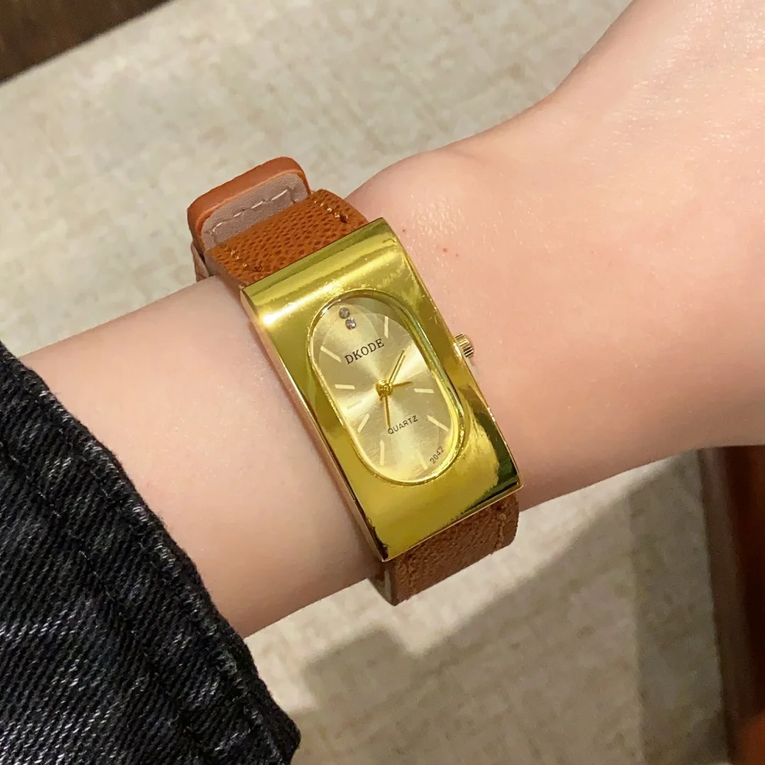 ساعة نسائية كلاسيكية بمينا مربع ذهبي ساعات يد كوارتز للسيدات ساعة يد نسائية من الجلد Zegarek Damski relogios feminino