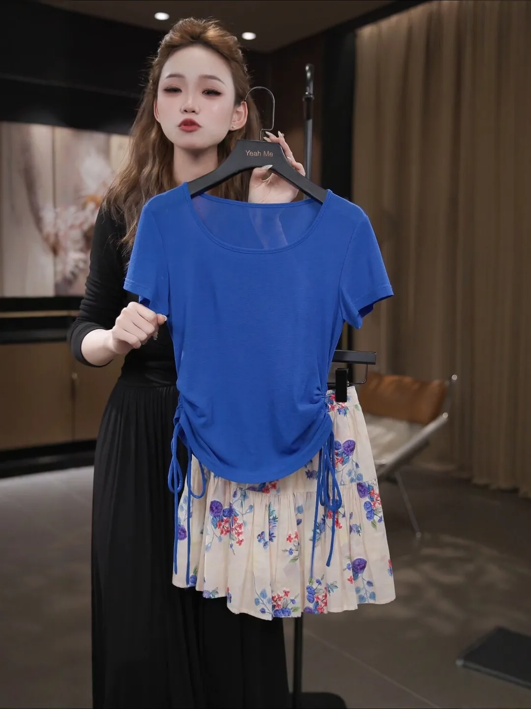 

Blue Slim Fit Short Sleeve T-Shirt Women's Summer Fashion Set with Floral Half Skirt Drawstring Design Breathable Lightweight
