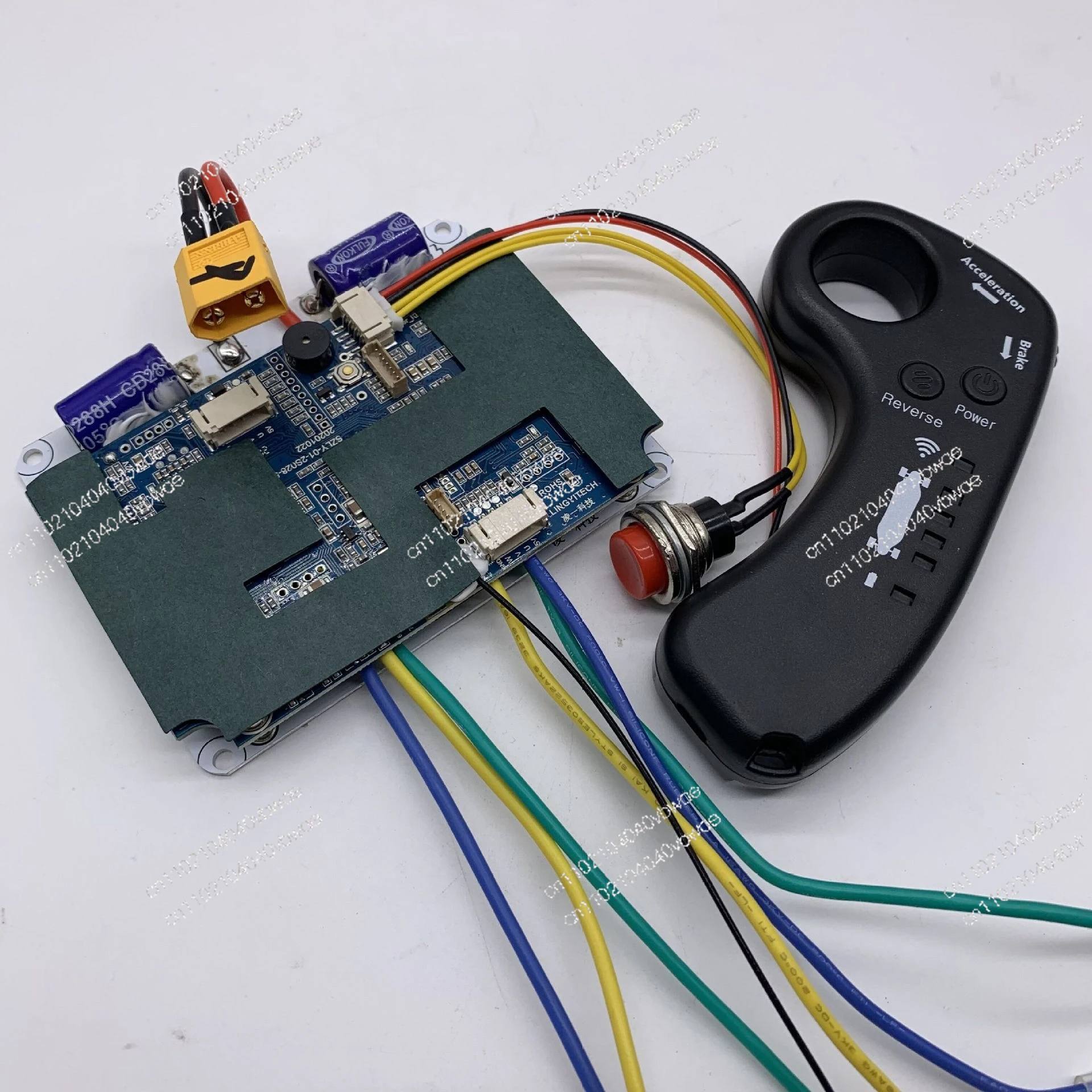 

Электрический четырехколесный скутер с дистанционным управлением, контроллер бесщеточного двигателя, синусоидальная плата управления с двойным приводом ESC 6s 7s 10s