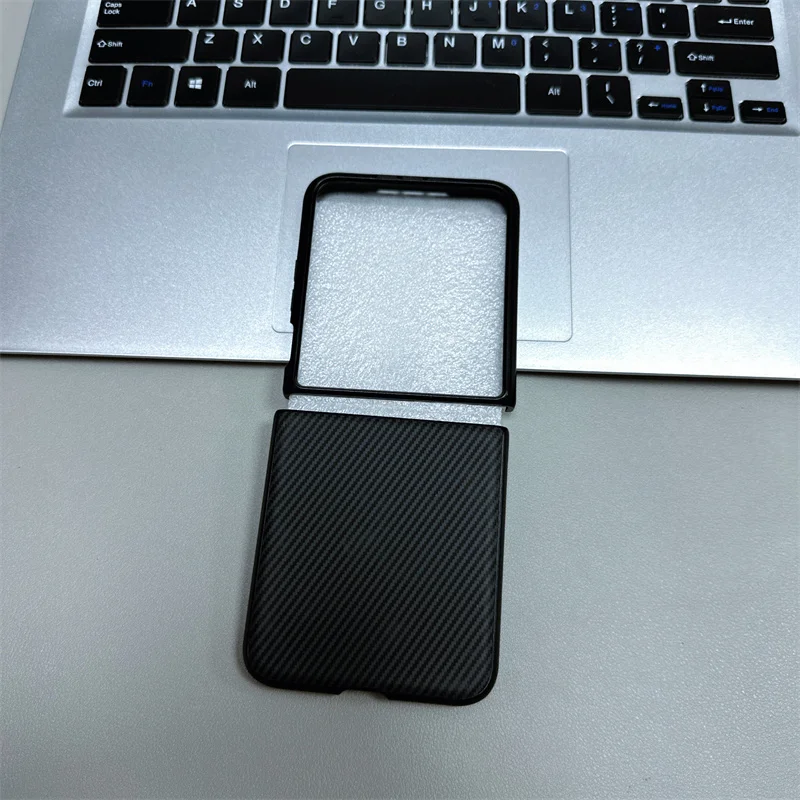 Case for Motorola Razr 60 Ultra 50 Ultra 2025 Razr+ 2024 60 Pro Magnetic Carbon Fiber Pattern Hard Mobile Phone Case Cover