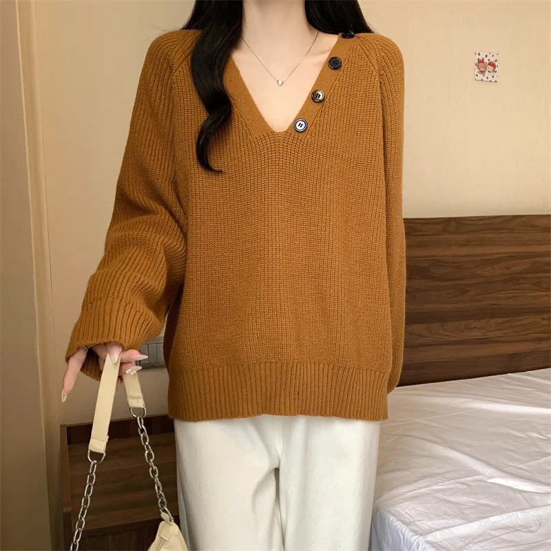 Korean Version Detachable Scarf Sweater for Women's Autumn Winter Design Sense New Knitted Sweater Top Scarf Two-piece Set