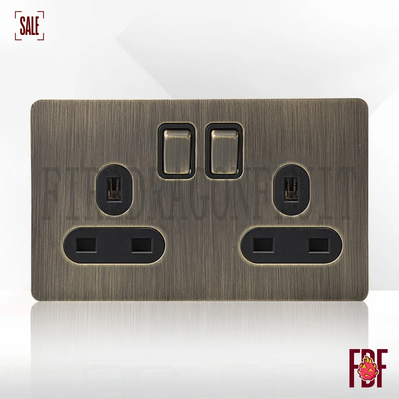 

British Standard Wall Power SocketWith Retro Brushed Bronze Stainless Steel Faceplate UK PlugOutletFor HomeDecoration