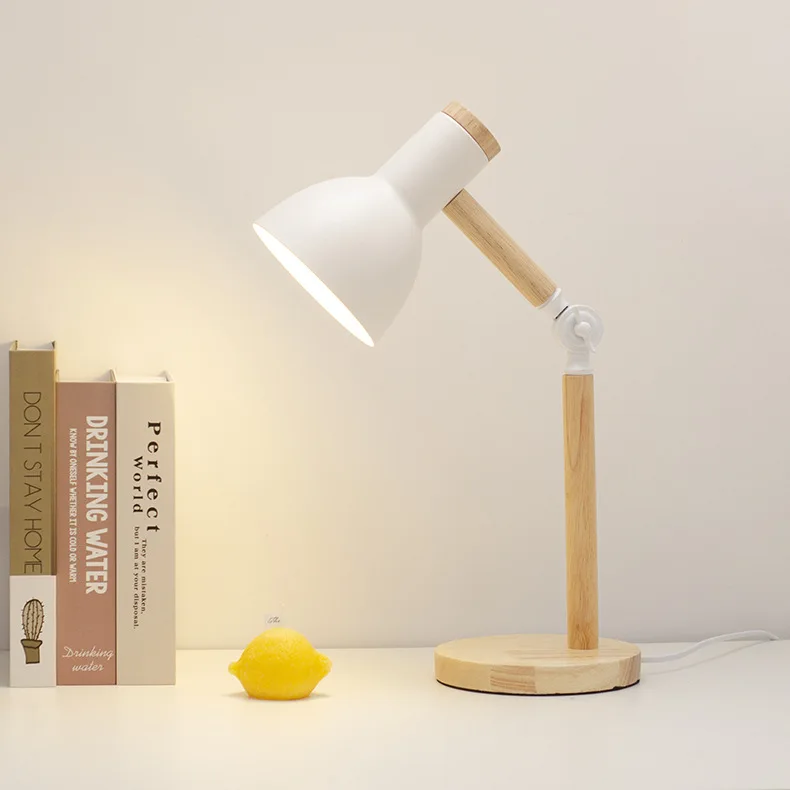 Slaapkamerhoofdeinde Eenvoudige oogbescherming Houten LED-bureaulamp Eenvoudig ontwerp Moderne leeslamp Ins-bureaulamp