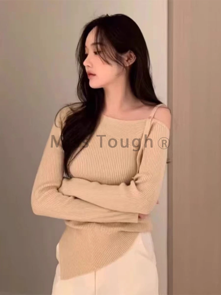 Casual Open Vork Onregelmatige Lange Mouwen Gebreide Dames Ontwerp Off Shoulder Ruches Slanke Tops Vrouwelijke Koreaanse Elegante Strappy Solide Top