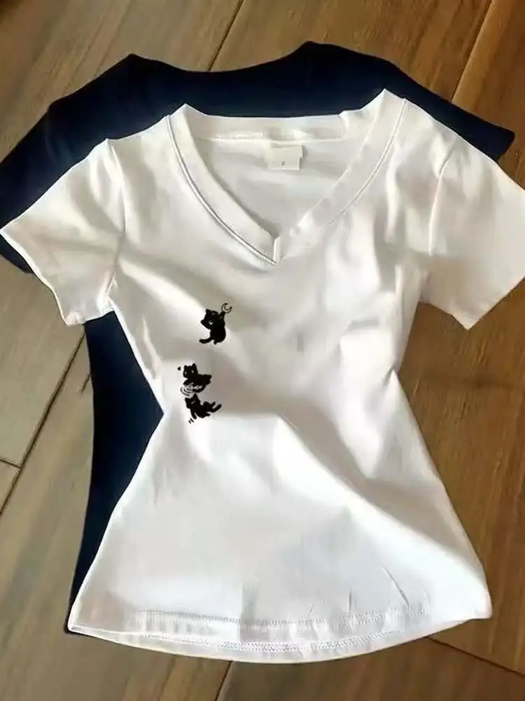 

Sweet Spicy Girl V-neck Short Sleeve Slim Fit Short T-shirt Women's Summer 2025 New Waist-cinching Fashionable Top