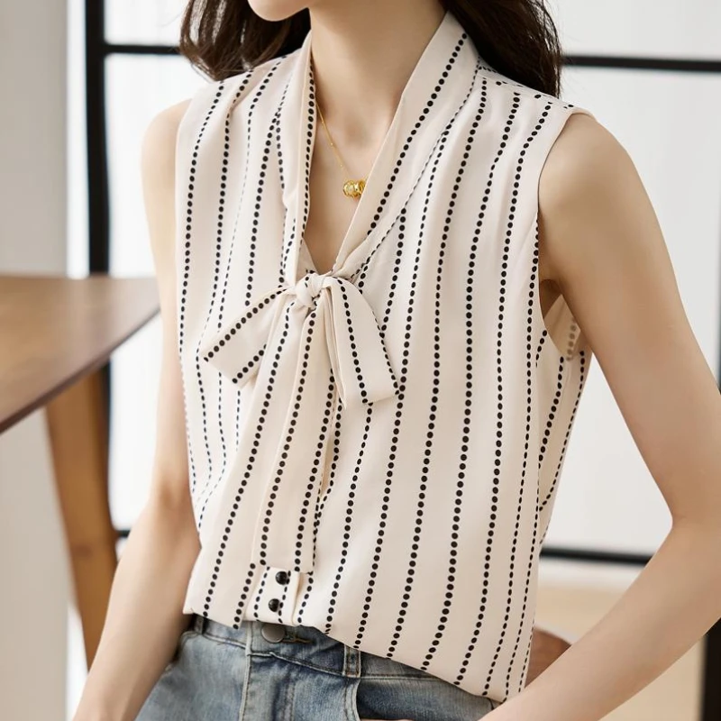 

Chiffon Blouse Fashion Elegantes Female Clothing Office Ladies V-Neck Tops Sleeveless Polka Dot Shirts Tops Women Bow Pullover