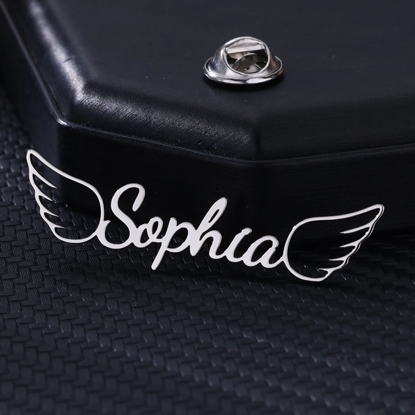 Custom Angel Wings Name Brooches For Women Men Stainless Steel Customized Brooch Pin Badge Personalized Jewelry On Clothes Gift