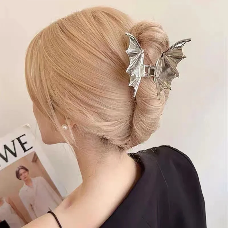 Ghost Hand Spider Grab Clip Pleated Premium Alloy Hair Grip Back Head Plate Hair Metal Shark Clip Wan Halloween Hair Accessories