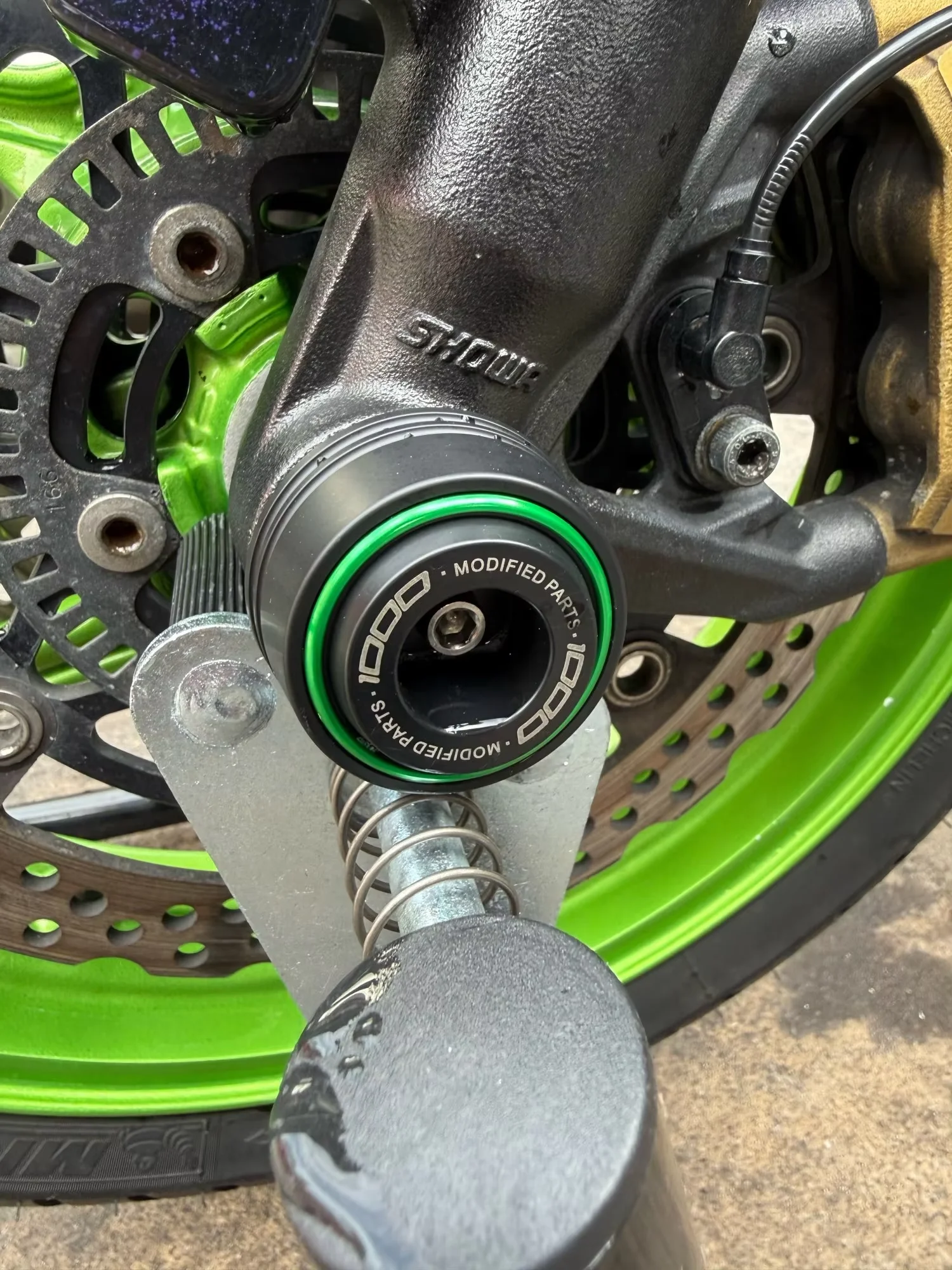 Für Kawasaki Z1000 Z1100 SE Ninja 1100 1000 SX Versys 1000 1100SE Motorradzubehör Vorderradgabel-Achsschutz – Detail 2