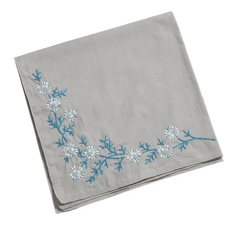 652F Handkerchief Embroidery Set for Kid Needlepoint Including Pattern Instructions Yarn Embroidery Needle Set