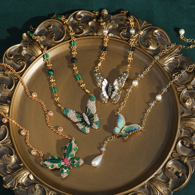 خمر الزمرد الأخضر فراشة قلادة الزجاج الصقيل المرأة الجميلة العتيقة الذهب اللون سلسلة كريستال فاخر مصمم المجوهرات #6