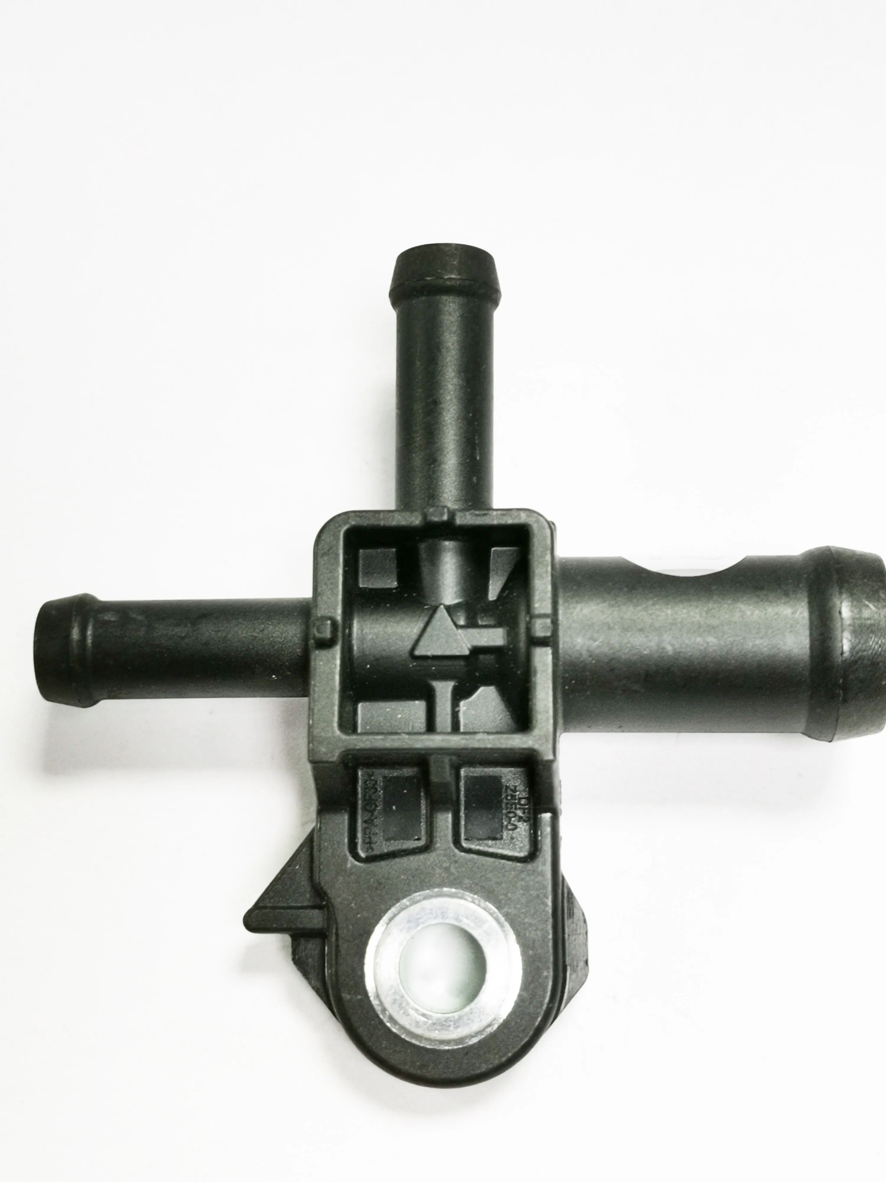 19110-5AA-A00 Junta De Conexión De Agua De Motor De Tres Vías Reemplazo Directo Plug-and-Play Para for HONDA CR-VRW1/2 CIVIC FC1