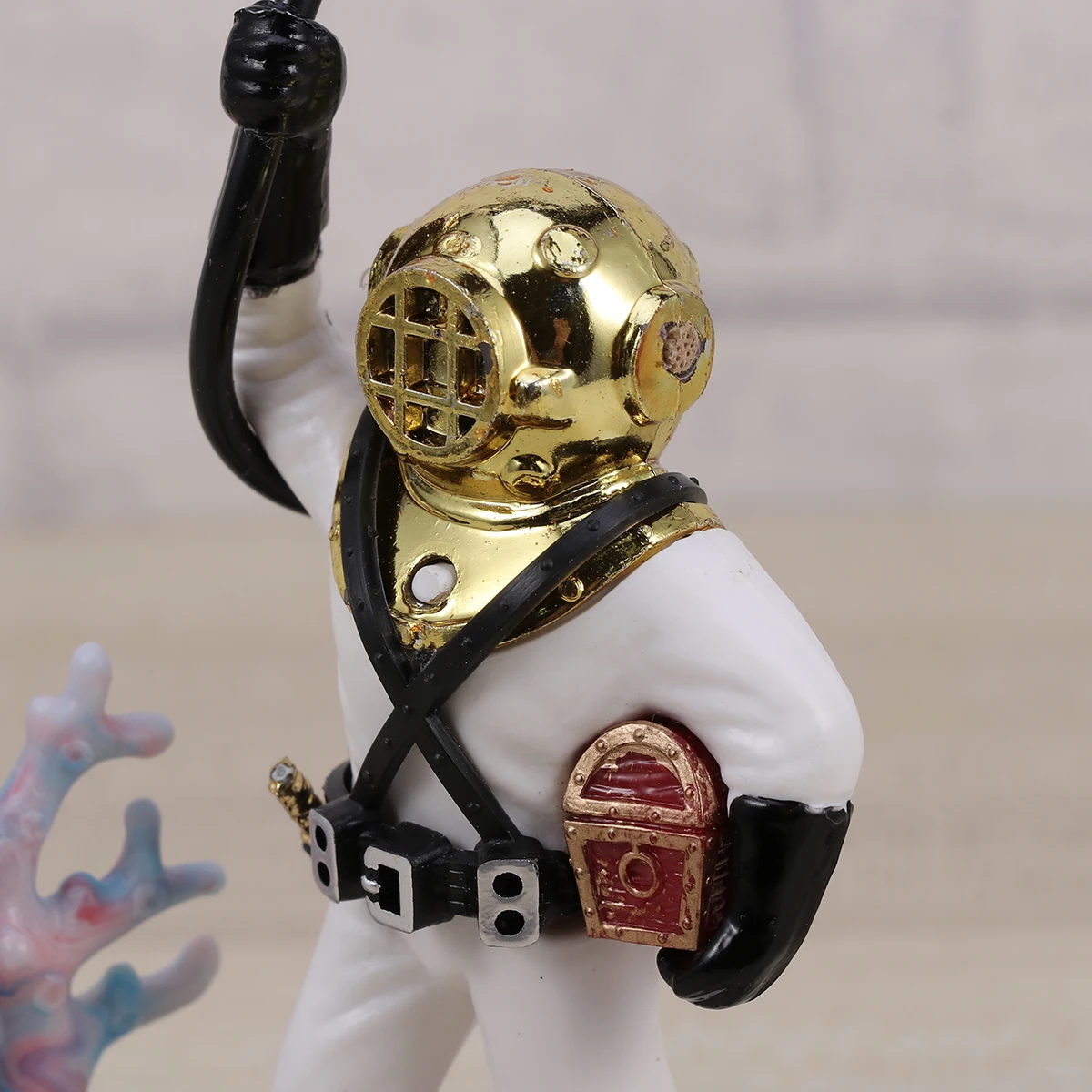 

Diver Man Fish Tank Ornament Decorative Plastic Craft for Aquarium Terrarium Landscape Vivid Small Reptiles Amphibians