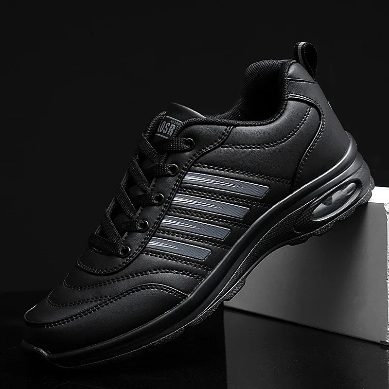 New Golf Shoes Men Walking Comfortable Golf Sneakers Sports Waterproof Specific Shoes