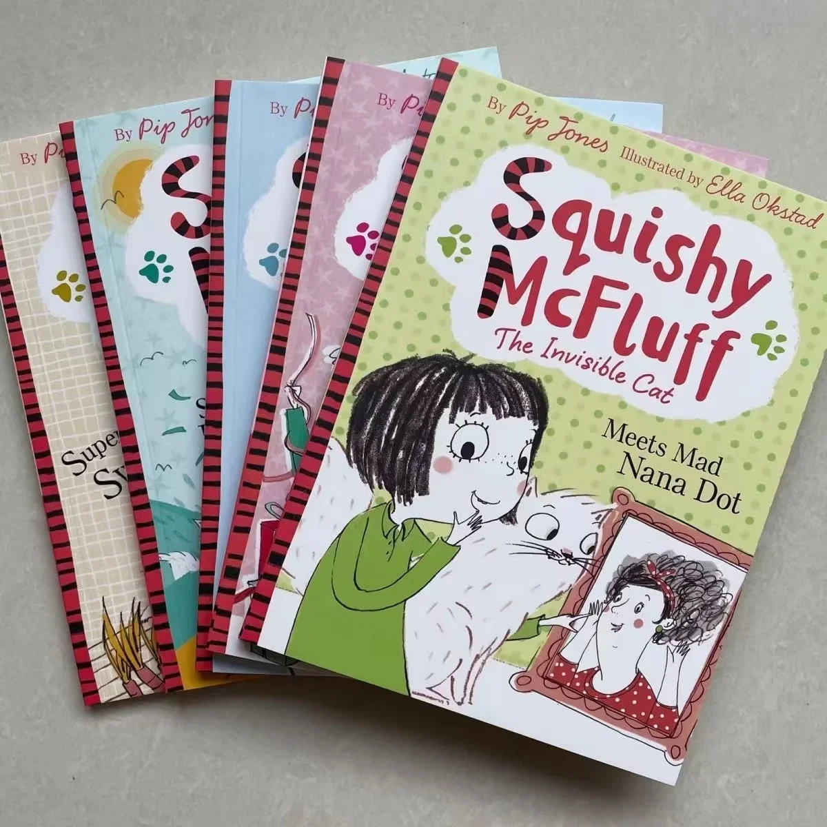 5 Volumes Squishy McFluff The invisible Cat Children's English Picture Book Kids Early Education Storybook