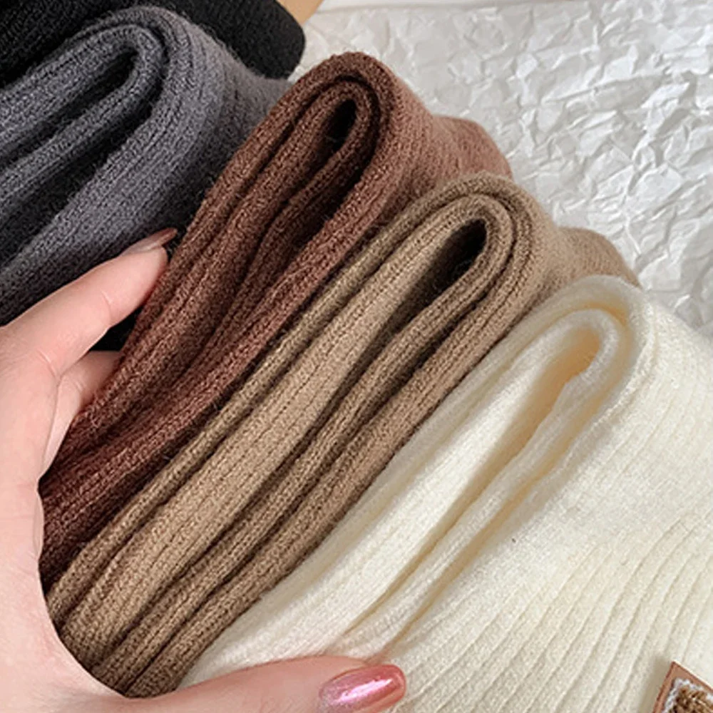 Winter Warm Thickened Padded Socks Colour Embroidery UGC Logo Mid-calf Socks Leisure Pile Socks Women Cold-proof Mid-calf Sock image 4