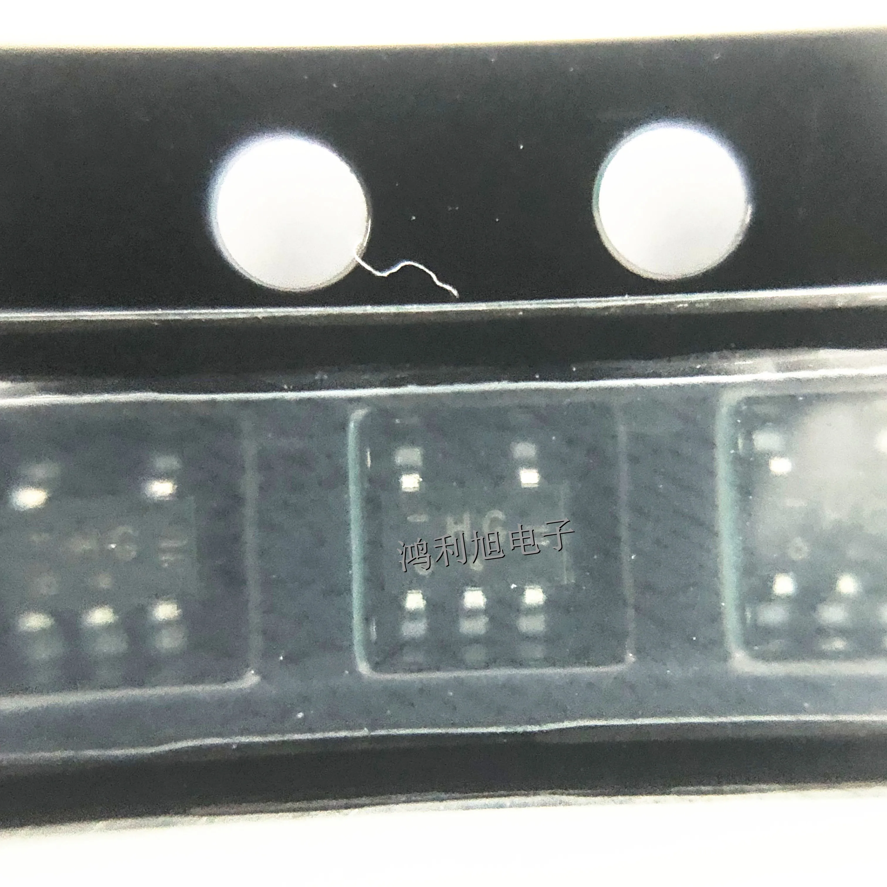 20PCS/Lot 74HC1G32GW,125 74HC1G32GWMARKING:HG OR Gate 1-Element 2-IN 5-Pin TSSOP T/R