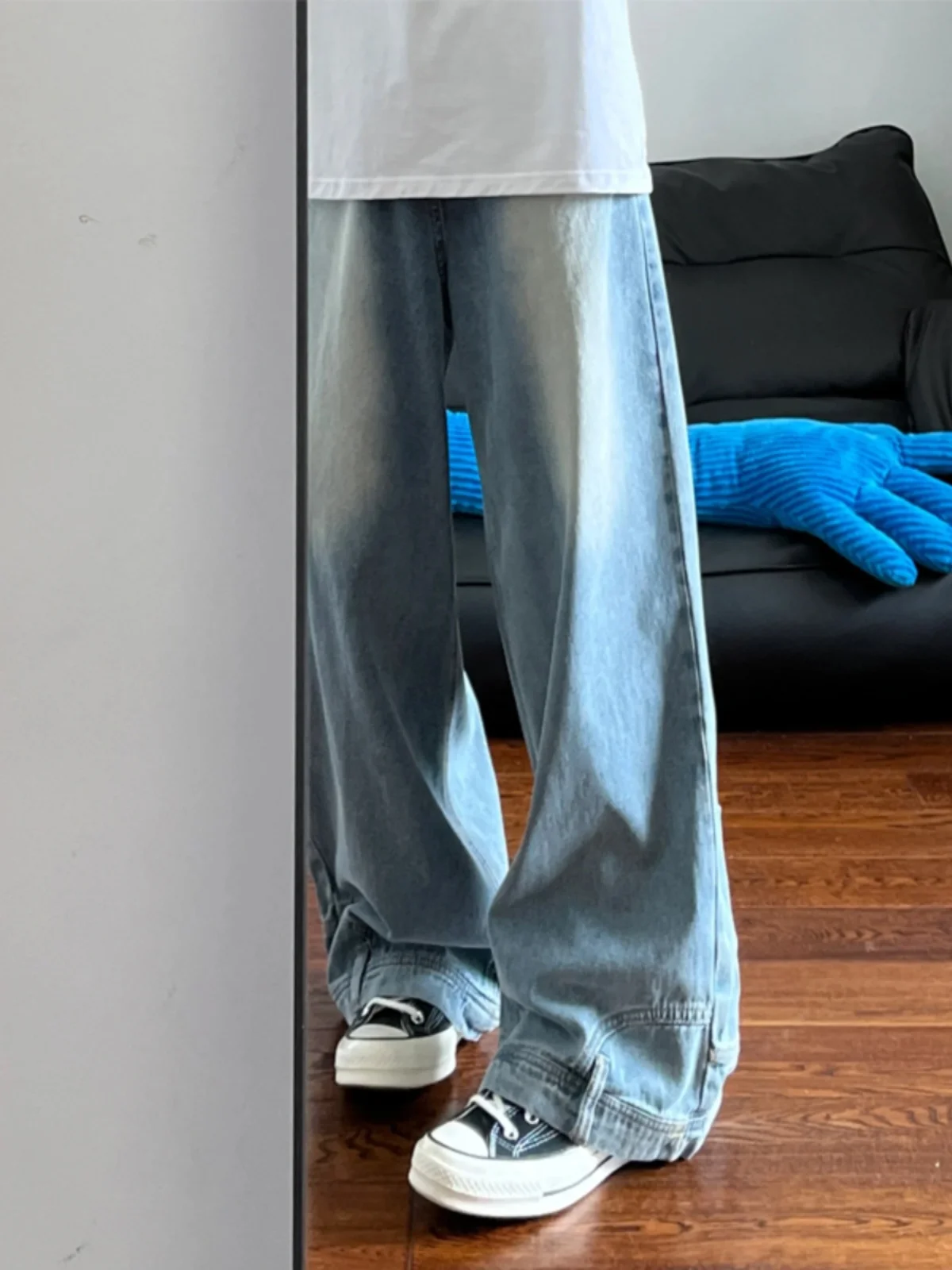 

Trendy Blue Wide Leg Men's Jeans High Street Sle Loose Fit Bootcut Pants Zipper Closure Polyester Fabric All Seasons
