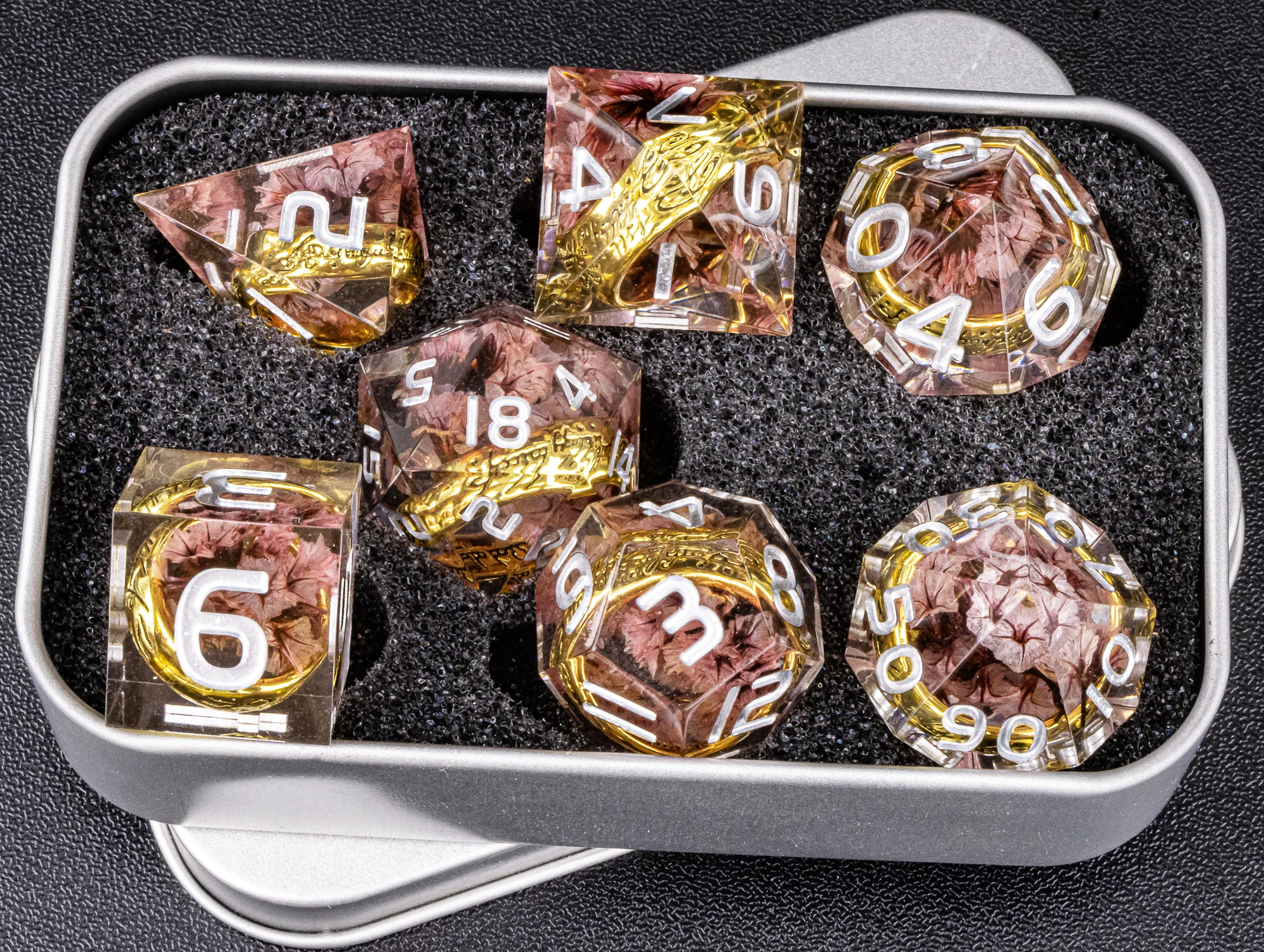 

Beautiful Resin Liquid Core Dice Set - 7-Piece Multi-Color DND Dice for RPG Gaming and Collection