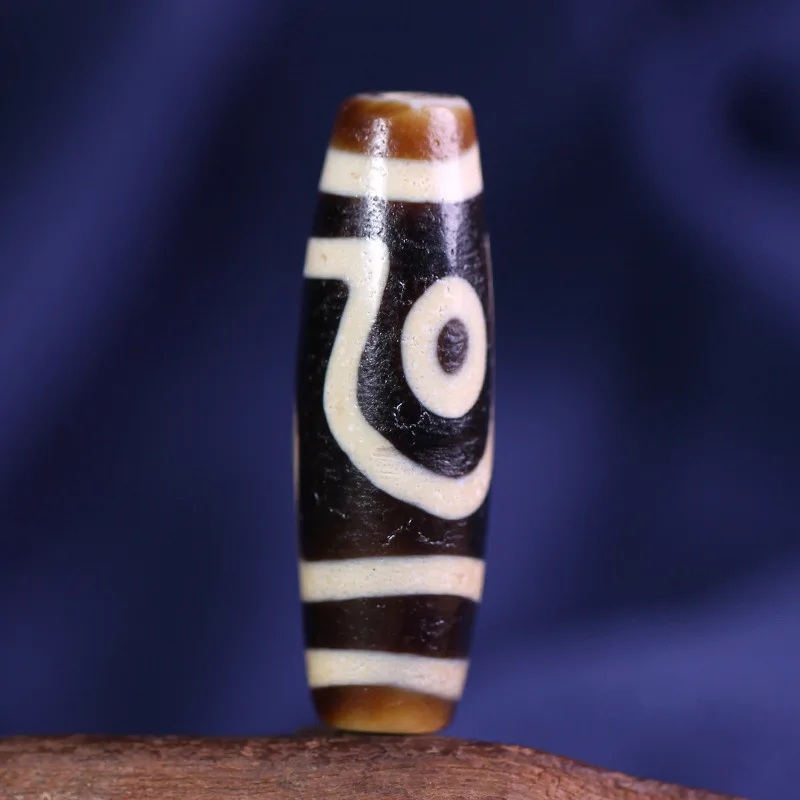Natural Tibetan Genuine Old Mine Raw Agate Super Top Four-Eyed Dzi Bead Necklace and Bracelet, approximately 12x39mm