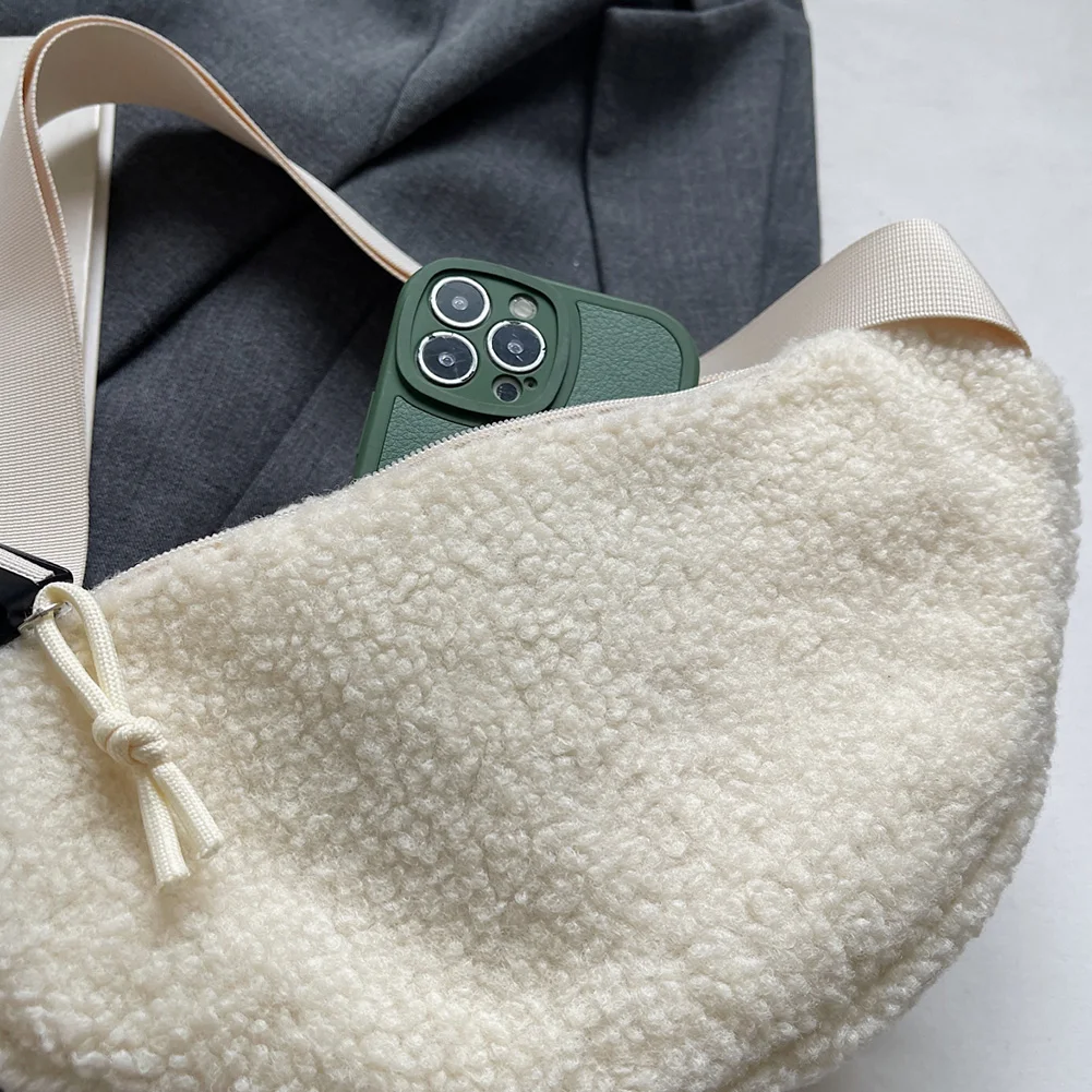 

Fleece Sherpa Crossbody Bags for Women Small Size Fanny Pack Winter Plush Waist Bag Cute Bum Hip Waist Pack Waist Bum Bag Pack