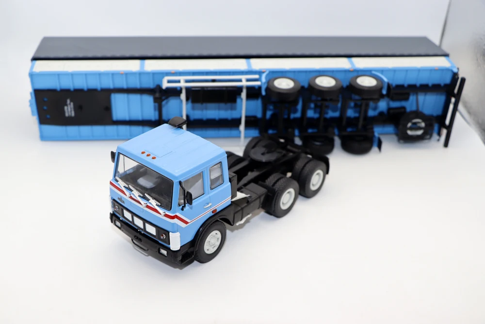 NEW 1:43 Scale MAZ-6422 with semi-trailer MAZ-3753 USSR Long Truck For collection gift