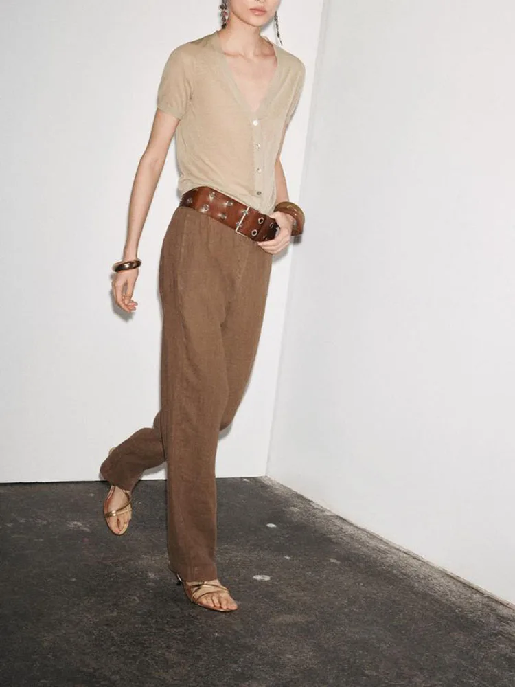 Nuevo Top Versátil de Verano 2025 para Mujer, Cómodo, de Punto, Manga Corta, Cuello en V, con un Solo Botón, Estilo Casual pa...