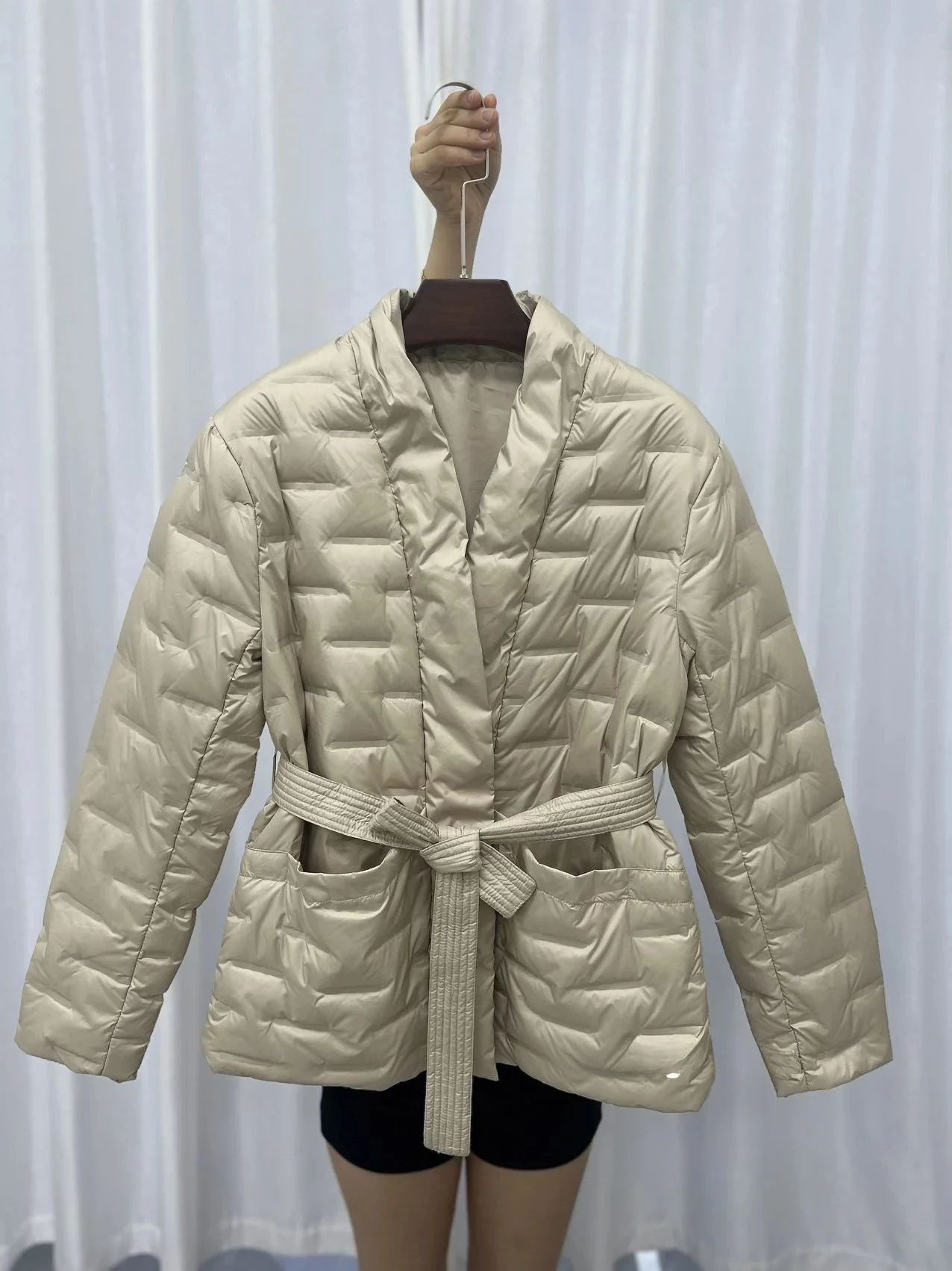 Manga longa moda puffer jaqueta roupas de viagem senhora com cinto novo outono inverno feminino pato branco para baixo casaco