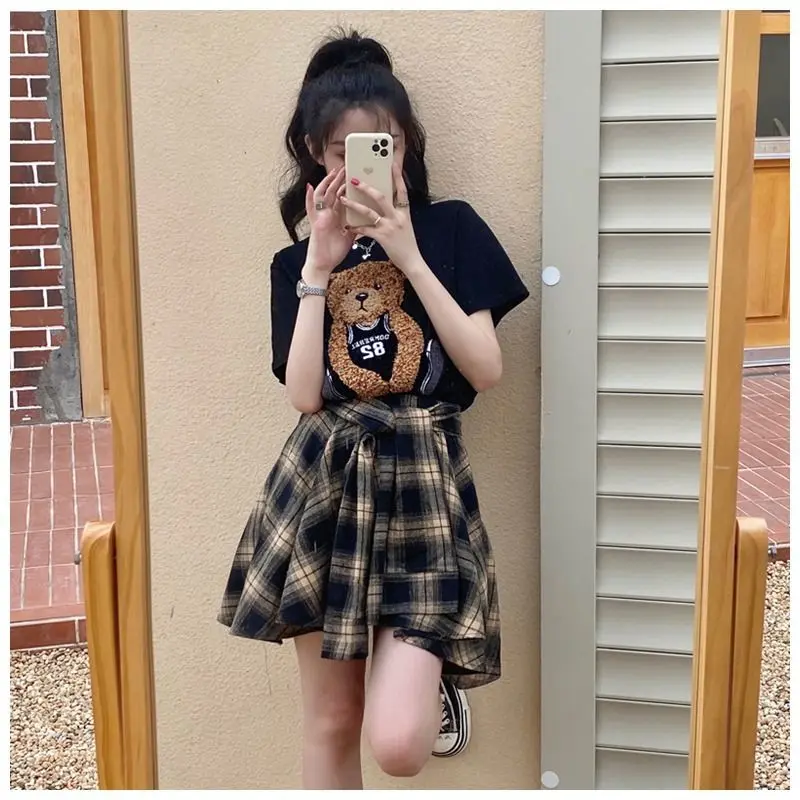 Spicy Girl Set Women\'s Summer Fashionable High Street Little Bear Printed T-shirt+Slimming Plaid Skirt Two Piece Set for Women