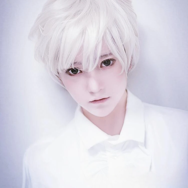 Men\'s  universal anime,  fake hair, silver-white short hair, cosplay