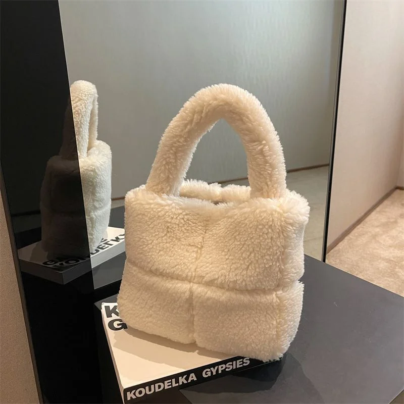 2023 New Small Square Bag Women's Bag Wool Autumn Winter Fashion Plush Bag Vintage Bag Handbag Bolsas Femininas