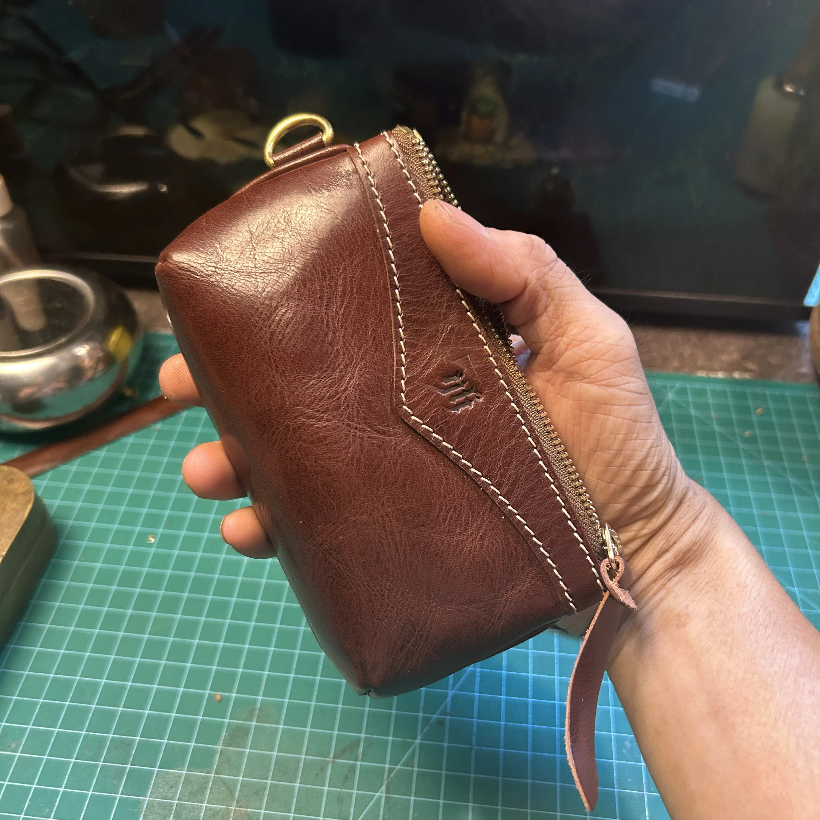 

Genuine leather handmade clutch bag vegetable tanned Holwin storage bag small capacity portable vintage key bag