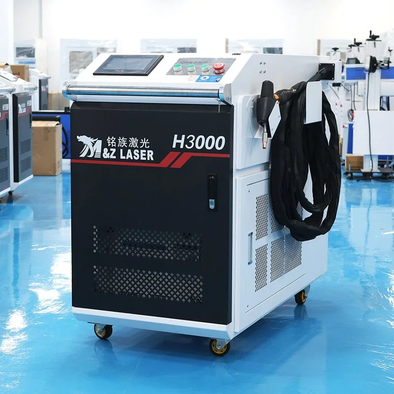 

Водоохлаждаемый ручной волоконный лазерный сварочный аппарат 1500W 2000W 3000W Raytools Max