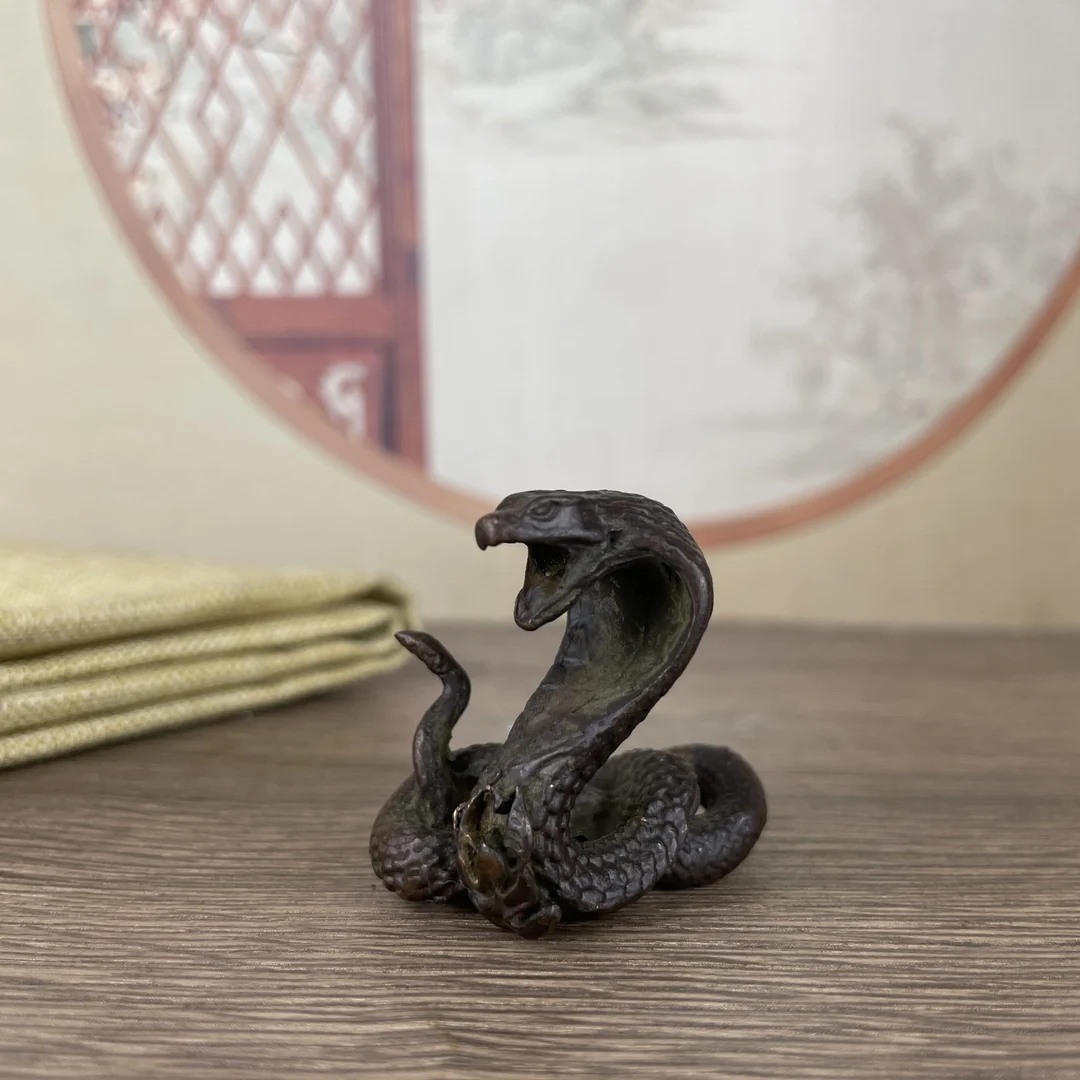

Solid zodiac snake old pulp cobra tea table ornament home decoration