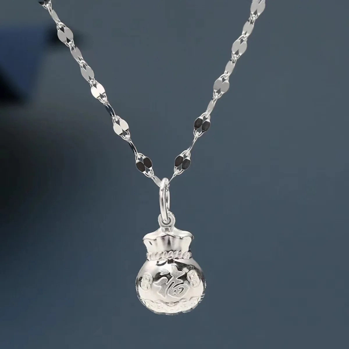 Bestselling Coin Fortune Bag Necklace, 3D Stereo Money Bag Pendant with Lip Chain, Fade-resistant Ethnic Style Jewelry