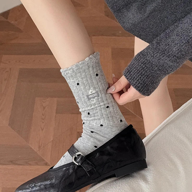 5 par damskich skarpetek Nowe trendy Haftowane, urocze skarpetki z kreskówkami Oddychające, długie, codzienne skarpetki damskie z bawełny w kropki Nowości