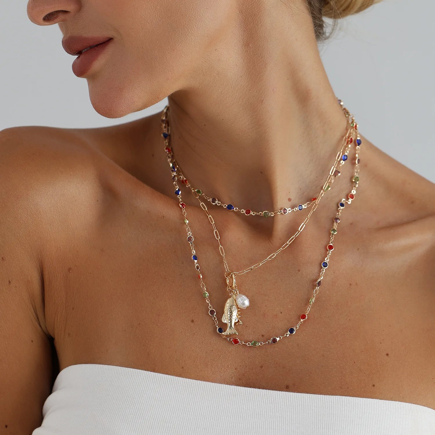 Bohemian Style Double-Decker Colored Zircon Small Fish Pendant Necklace for Women Creativity Beach Leisure Vacation Jewelry GIft