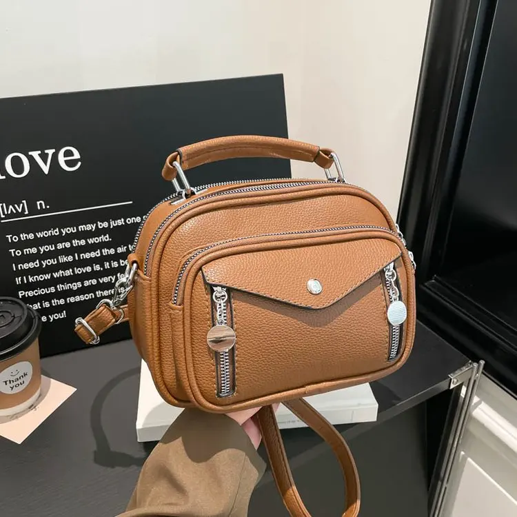 

Large Capacity Women's Soft Leather Tote - Spacious Multi-Pocket Bag for Work, Travel & Everyday Commute