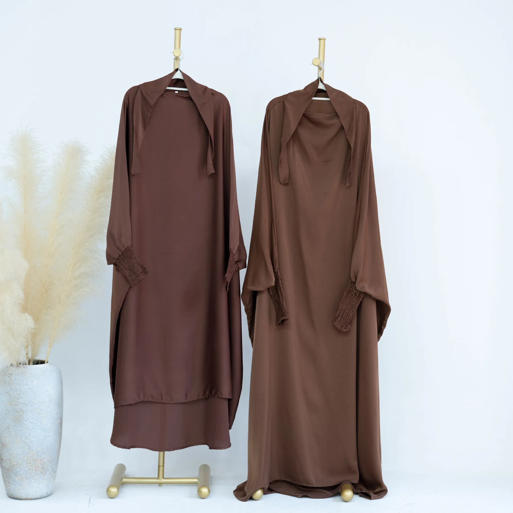 Imagem -02 - Vestido Hijab Muçulmano para Mulheres Eid Overhead Abaya com Capuz Khimar Islâmico Vestuário de Oração Robe para Mamãe e Filha Crianças e Meninas