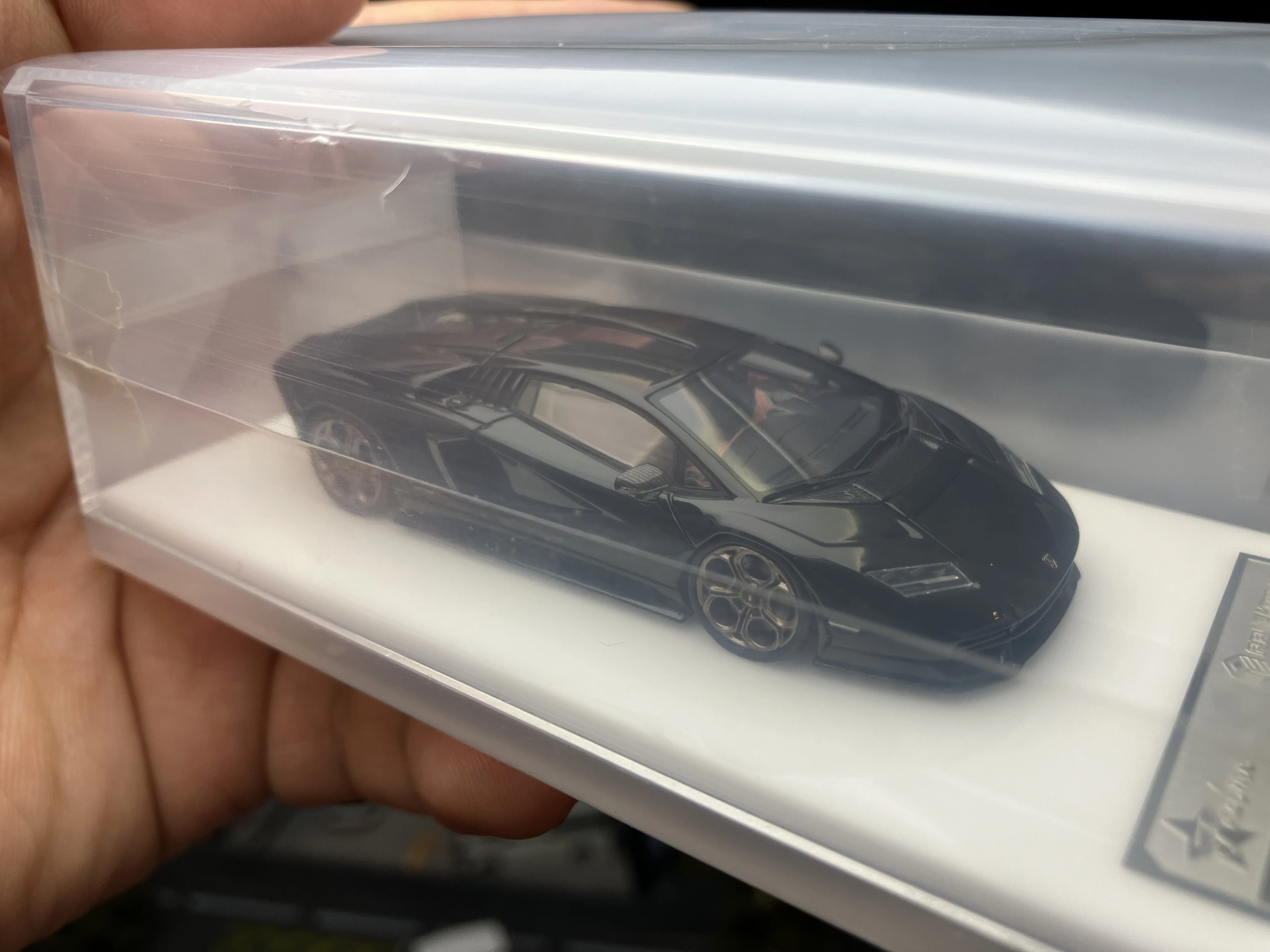 

1:64 Fuelme Countach Lpi 800-4 Resin Model car Limited Alloy