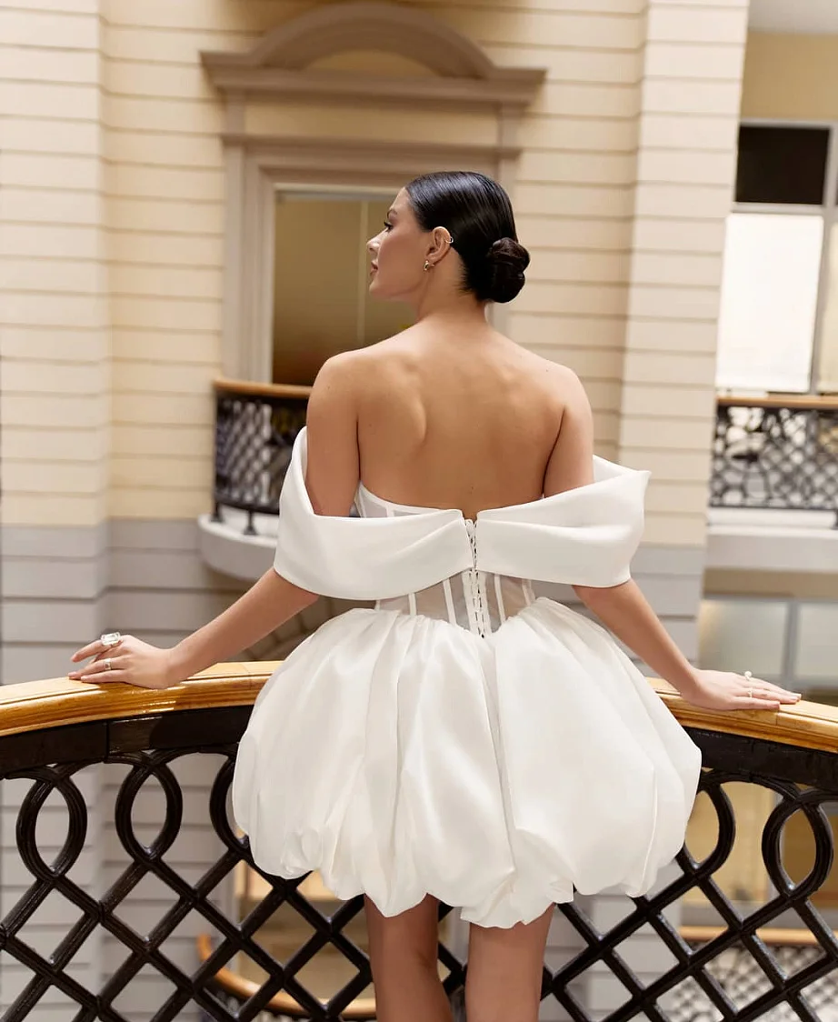 فساتين نسائية مكشوفة الكتف لحفلات العودة للوطن على شكل قلب من الساتان بطول قصير فساتين كوكتيل قصيرة للحفلات الراقصة