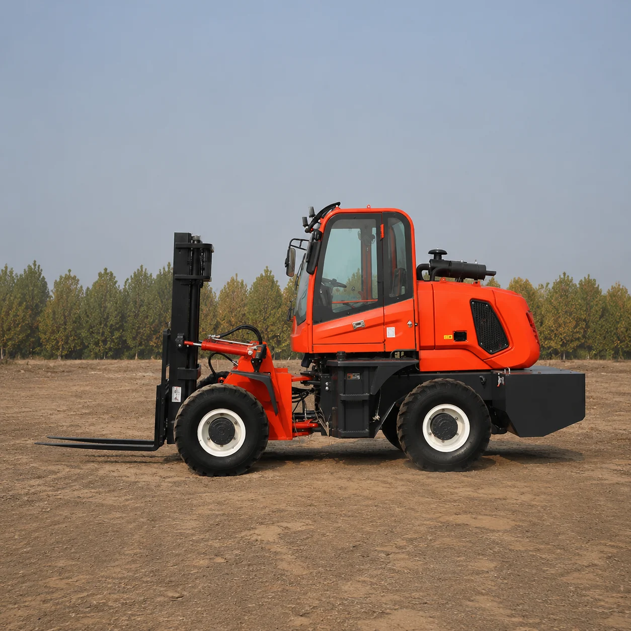 Europe Hot Sale 4 Wheel Material Handling Forklift 5 Ton High Power All Terrain Off-Road Forklifts EPA Euro 5 Engine Customized